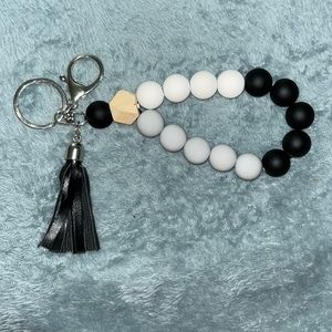 Keychain bracelet silicone bead